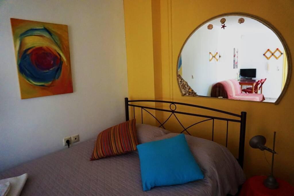 Cosy Guest House With Private Yard Saronida Exteriör bild