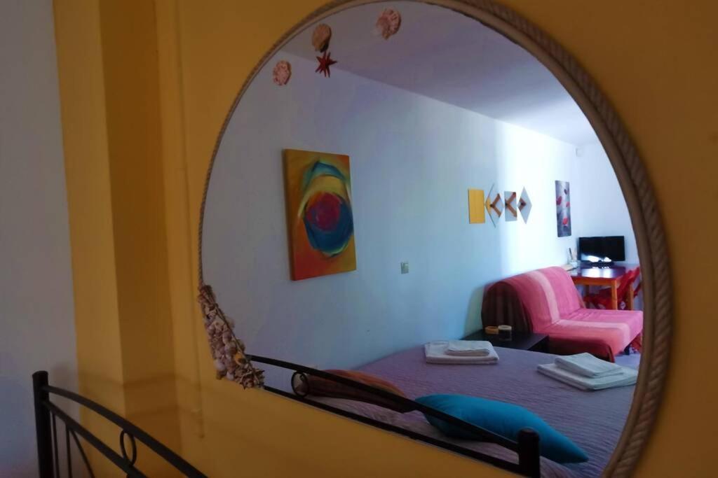 Cosy Guest House With Private Yard Saronida Exteriör bild