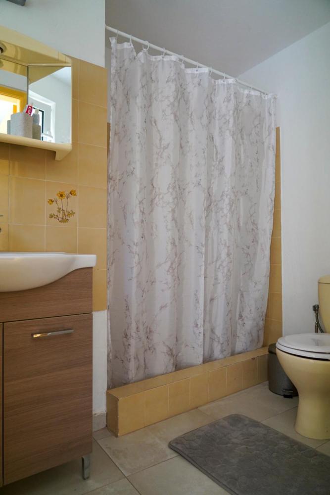 Cosy Guest House With Private Yard Saronida Exteriör bild